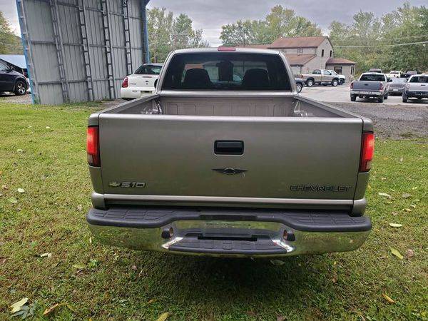 2001 Chevrolet Chevy S-10 LS 2dr Extended Cab 2WD SB EVERYONE IS... for sale in Vandergrift, PA – photo 6
