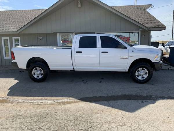 2018 RAM 2500 Tradesman Crew Cab LWB pickup White for sale in Bethel Heights, AR – photo 2