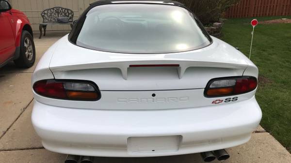 2002 Chevrolet Camaro SS (35TH ANNIVERSARY) LOW MILES - cars & for sale in Chicago, IL – photo 7