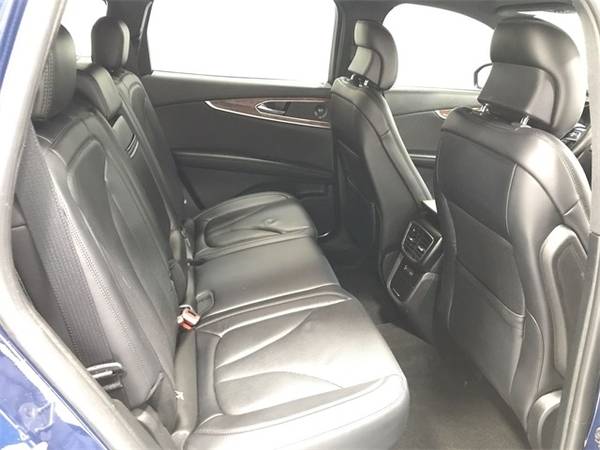 2019 Lincoln Nautilus Reserve with - cars & trucks - by dealer -... for sale in Wapakoneta, IN – photo 17