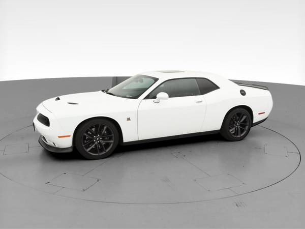 2019 Dodge Challenger R/T Scat Pack Coupe 2D coupe White - FINANCE -... for sale in Spring Hill, FL – photo 4