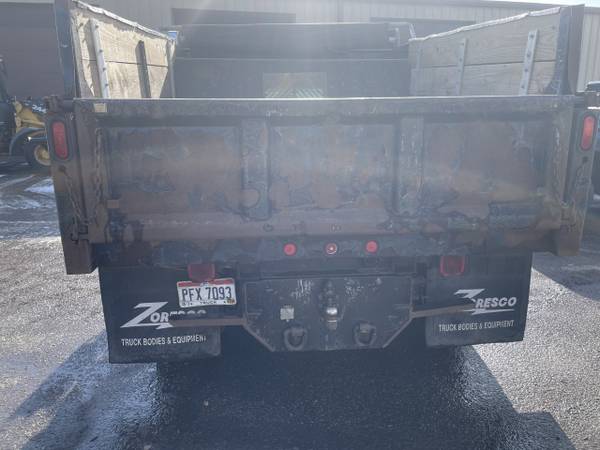 2006 chevy 1Ton 3500 dump truck for sale in Toledo, OH – photo 8