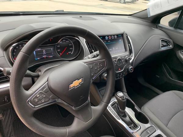 2018 Chevrolet Cruze RS - - by dealer - vehicle for sale in Oklahoma City, OK – photo 9