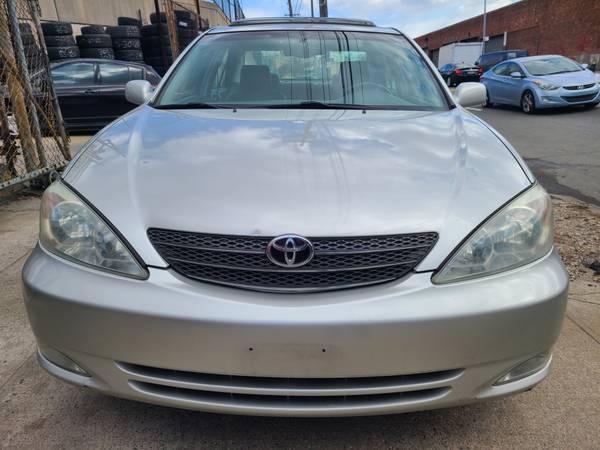 2004 Toyota Camry XLE 4 Cyl with Leather interior! for sale in Jamaica, NY – photo 3