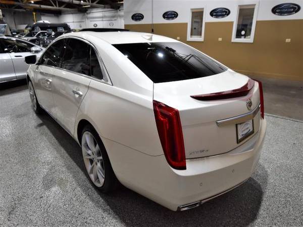 2015 Cadillac XTS 4dr Sdn Vsport Platinum AWD - cars & trucks - by... for sale in Chicago, IL – photo 10