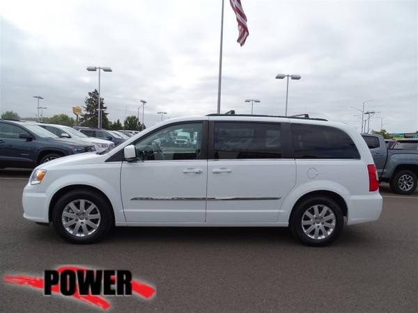 2016 Chrysler Town & Country Touring Minivan, Passenger for sale in Salem, OR – photo 6