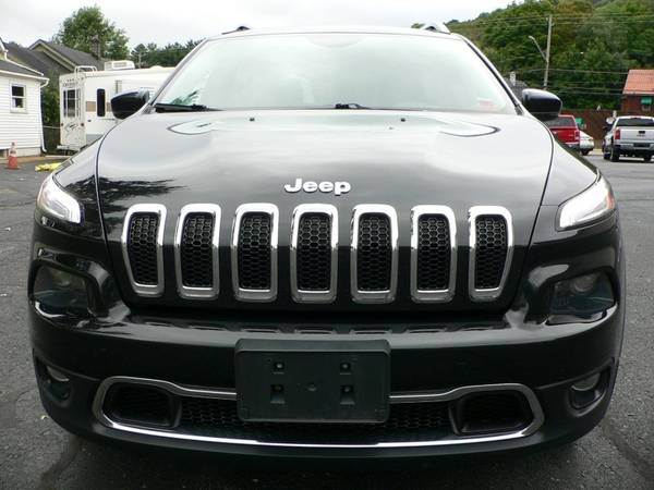 15 Jeep Cherokee Limited, 6 cyl, AWD, Loaded, Leather, Mint! Only 65K! for sale in binghamton, NY – photo 4