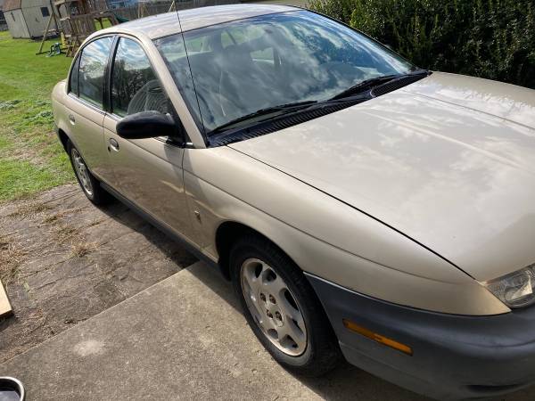 CLEAN RELIABLE SATURN SL1 auto under 40k Real Miles - cars & trucks... for sale in Middletown, PA – photo 5
