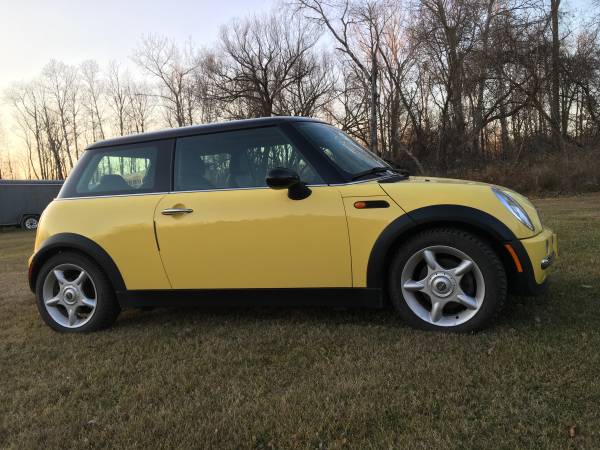 2002 MINI COOPER CLEAN - cars & trucks - by owner - vehicle... for sale in Standish, MI – photo 2