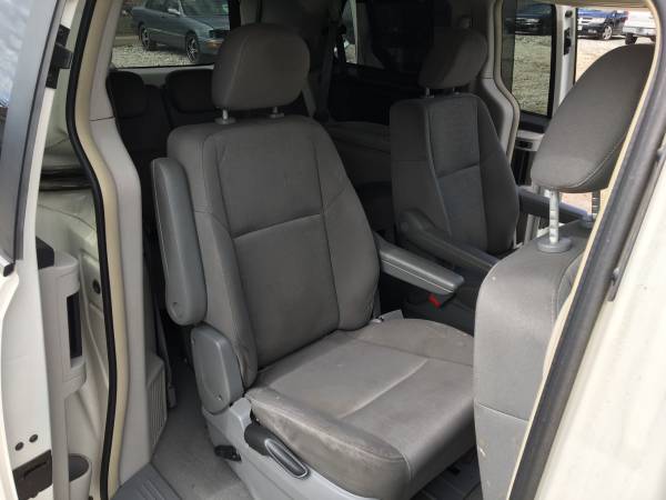 2009 Volkswagen Routan SE for sale in Other, TX – photo 6