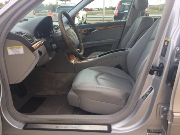 2006 Mercedes-Benz E-Class 4dr Sdn 3.5L Leather/Sunroof 5500 Cash...... for sale in Fort Worth, TX – photo 9