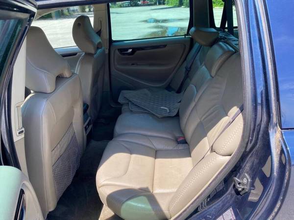 2004 VOLVO XC70 AWD LEATHER SUNROOF GOOD TIRES GOOD BRAKES 125225 -... for sale in Skokie, IL – photo 12