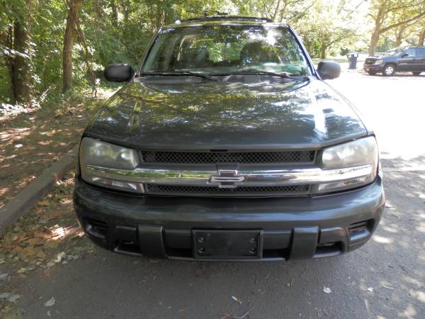 2004 CHEVY TRAIL BLAZER 120K VERY GOOD TRUCK - - by for sale in Bridgeport, CT – photo 2