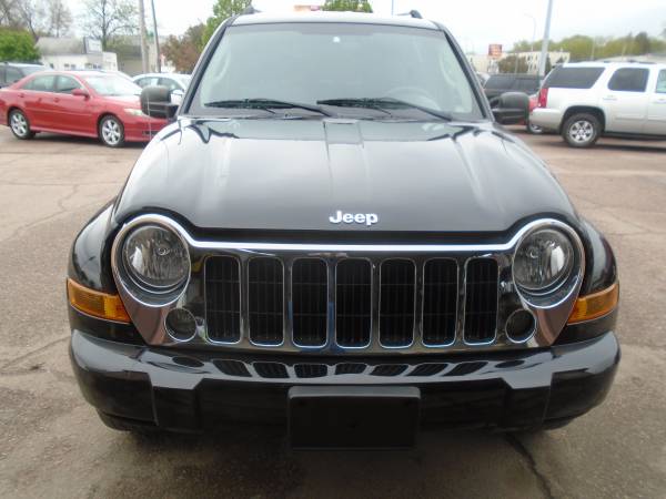 06 Jeep Liberty Limited 4WD 78, 000 MILES - - by dealer for sale in Sioux City, IA – photo 4