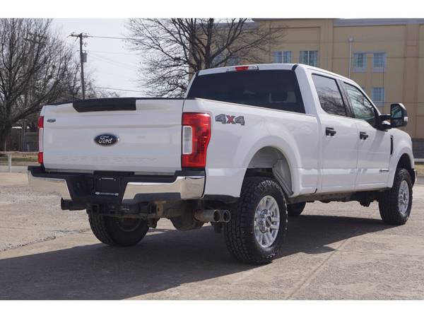 2019 Ford F-250 Super Duty XLT - - by dealer - vehicle for sale in Claremore, AR – photo 19