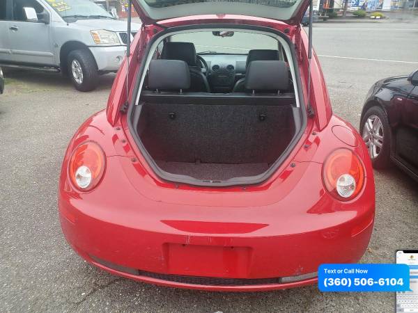 2008 Volkswagen New Beetle SE 2dr Coupe 6A - cars & trucks - by... for sale in Mount Vernon, WA – photo 3