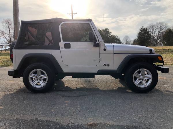 2004 Jeep Wrangler TJ 4 0 6 cylinder 5-Speed Manual for sale in Lexington, NC – photo 5