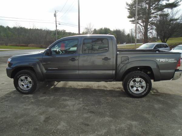 2014 Toyota Tacoma DB Cab 4X4 - cars & trucks - by dealer - vehicle... for sale in Leicester, VT – photo 8