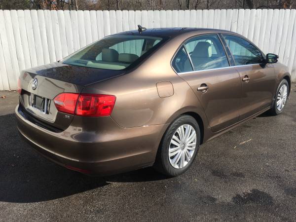 2014 Volkswagen Jetta SE Automatic Heated Leather Sunroof Much... for sale in Watertown, NY – photo 7
