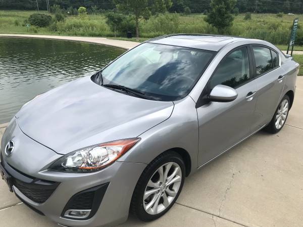 2011 Mazda 3 Sedan Gran Sport - Leather, Moonroof, Alloys!!! for sale in West Chester, OH – photo 2