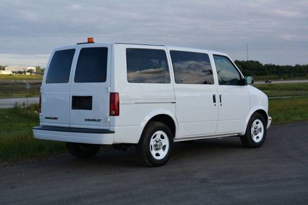 2003 Chevrolet Astro All-Wheel Drive Cargo Van for sale in Bloomington, IL – photo 8