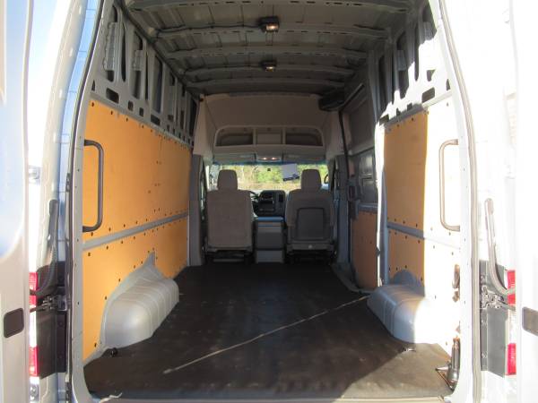 2018 Nissan NV2500 SV High Roof Cargo Van---V6 - cars & trucks - by... for sale in Chesapeake , VA – photo 17