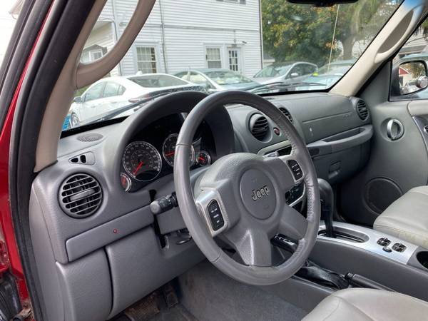 2006 Jeep Liberty Limited AWD 4x4 fully loaded 70,000 miles - cars &... for sale in Walpole, RI – photo 17