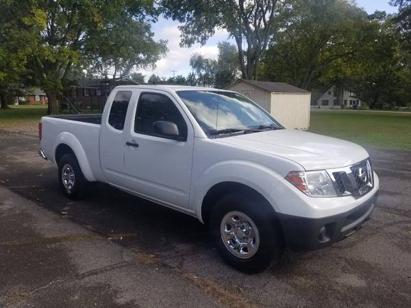 2013 NISSAN FRONTIER RWD 2.5 LITER - cars & trucks - by dealer -... for sale in Murfreesboro, TN – photo 2