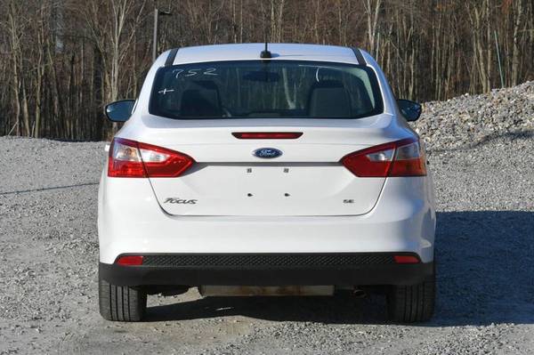 2013 *Ford* *Focus* *SE* - cars & trucks - by dealer - vehicle... for sale in Naugatuck, CT – photo 4