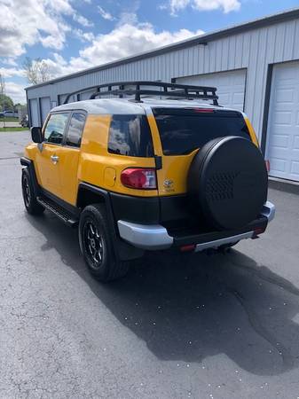 2007 Toyota FJ Cruiser - Very Clean! for sale in Evansville, IN – photo 3