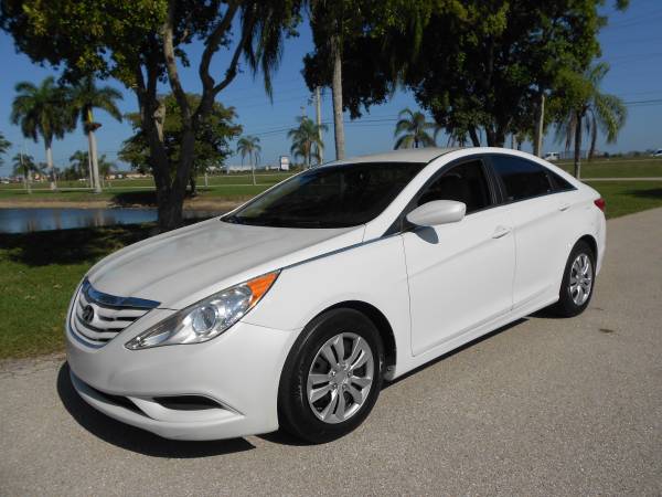 75K MILES! 2013 HYUNDAI SONATA GLS 34MPG! - - by for sale in Fort Myers, FL – photo 2