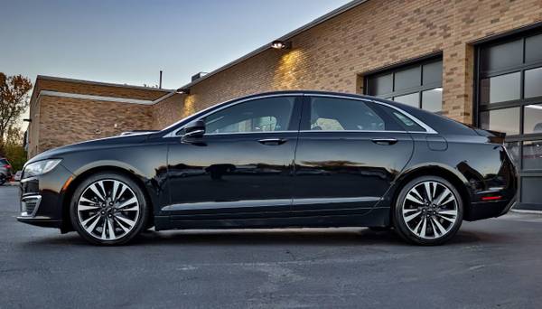 2017 *Lincoln* *MKZ* *Reserve AWD* Diamond Black Met - cars & trucks... for sale in Oak Forest, IL – photo 3