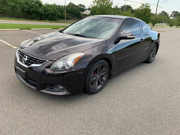 2011 Nisan Altima SL Coupe - Fully Loaded - Runs Perfect for sale in Temple Hills, District Of Columbia – photo 13