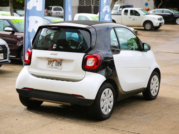 2017 Smart Fortwo Passion Hatchback, Auto, 3-Cyl Turbo, Low Miles -... for sale in Pearl City, HI – photo 6