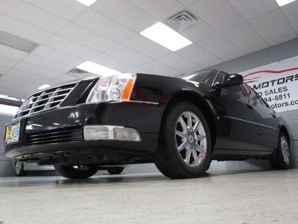 2010 Cadillac DTS *Luxury* *Guaranteed Approval* - cars & trucks -... for sale in East Dundee, WI – photo 7