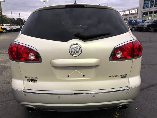AWD! 2008 Buick Enclave CXL! Loaded! 3rd Row! for sale in Ortonville, MI – photo 4