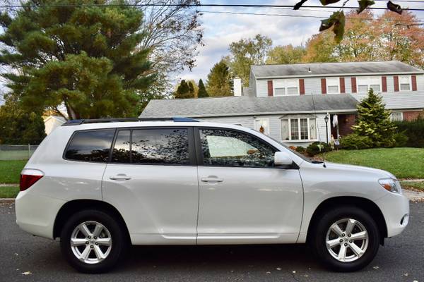 Toyota Highlander - cars & trucks - by owner - vehicle automotive sale for sale in Huntingdon Valley, PA – photo 10