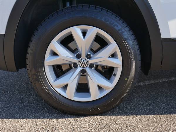 2018 Volkswagen VW Atlas 3.6L V6 SE w/Technology - cars & trucks -... for sale in Burnsville, MN – photo 15