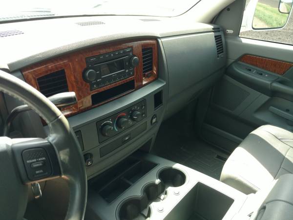06 Ram 2500 Turbo Cummins Well Maintained. Crew MEGA! Cards Accepted for sale in Fargo, ND – photo 4