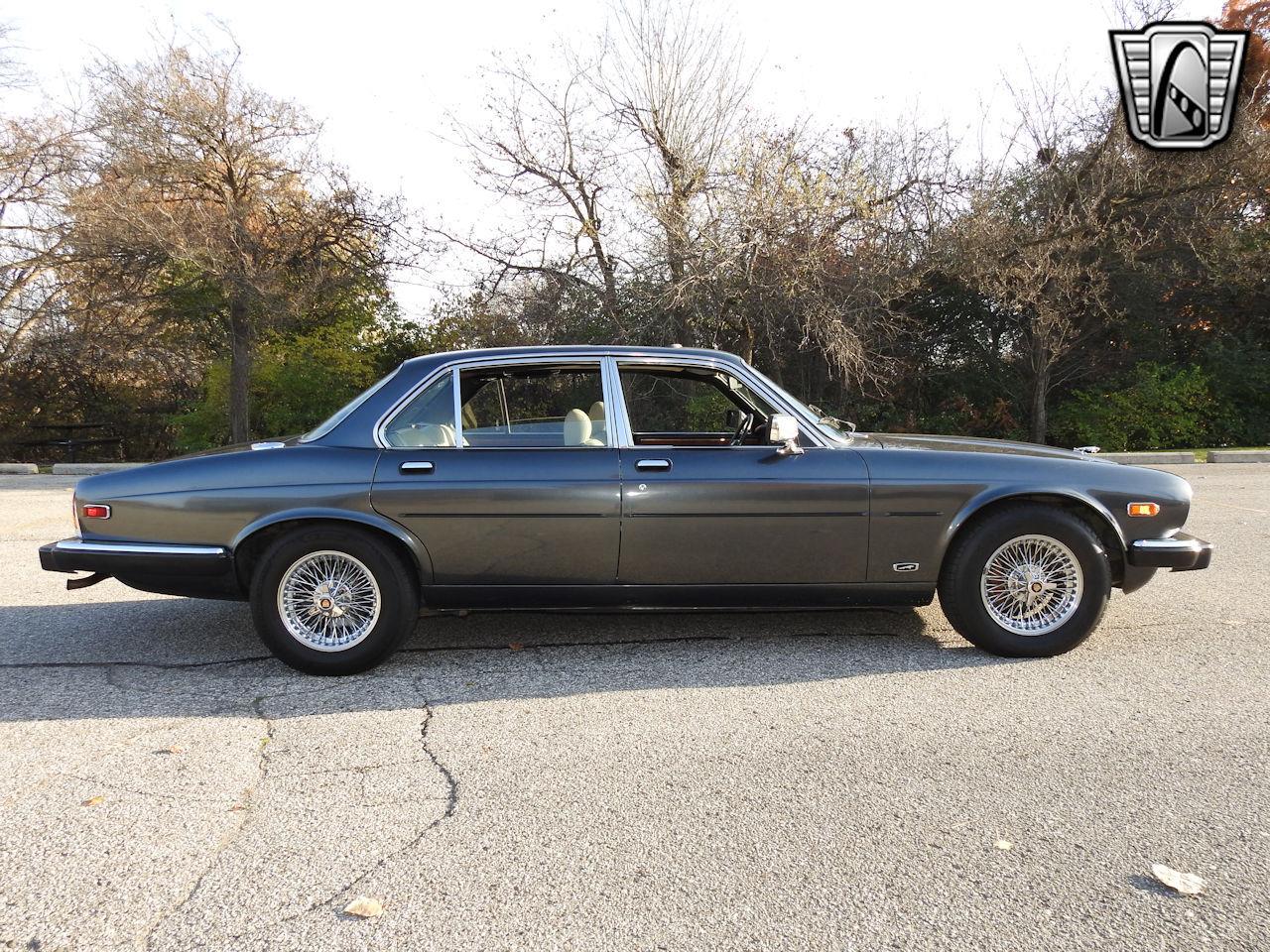 1983 Jaguar XJ6 for sale in O'Fallon, IL – photo 37