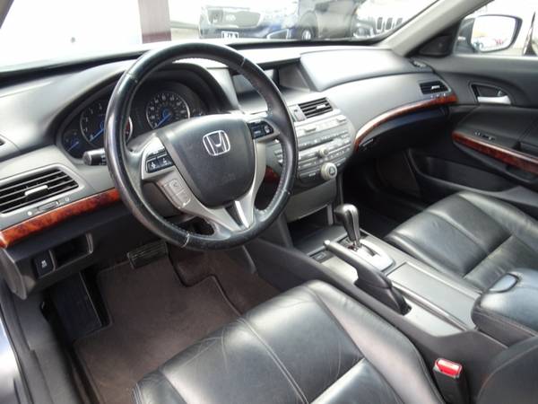 2010 Honda Crosstour 4WD EX-L - - by dealer - vehicle for sale in Waterloo, WI – photo 11