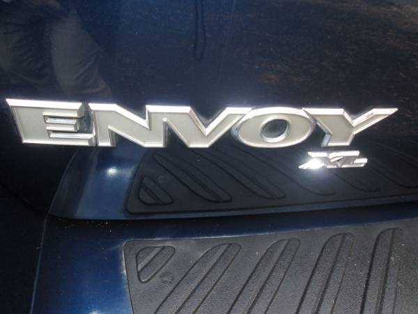 2004 GMC ENVOY XL SLT 7-PASSENGER 4WD SUV - - by for sale in Bend, OR – photo 22