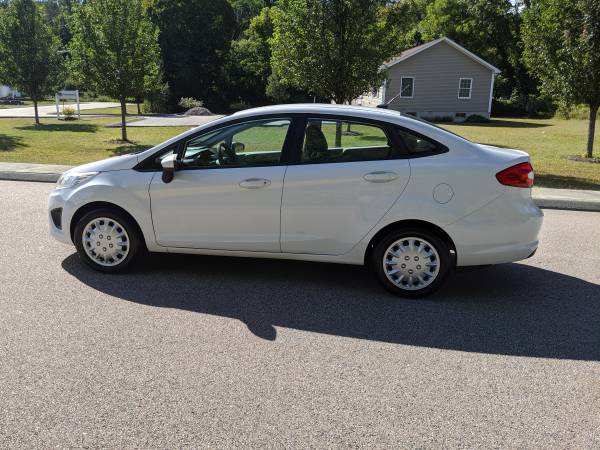 2012 Ford Fiesta Sedan - 30+MPG LOW MILES!!! for sale in Griswold, CT – photo 8