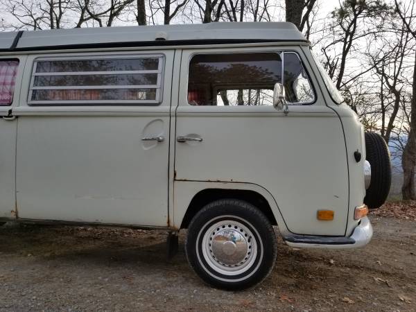 1971 Volkswagen Bus Camper - cars & trucks - by owner - vehicle... for sale in Greeneville , TN – photo 4