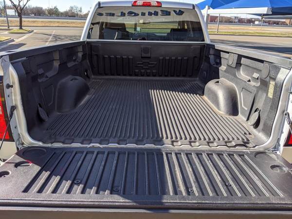 2017 Chevrolet Silverado 1500 LT 4x4 4WD Four Wheel SKU:HZ253615 -... for sale in Amarillo, TX – photo 7