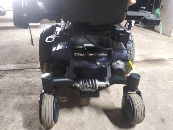 2014 Quantum q6 edge series power wheelchair fully adjustable - cars... for sale in Silverdale, WA – photo 3
