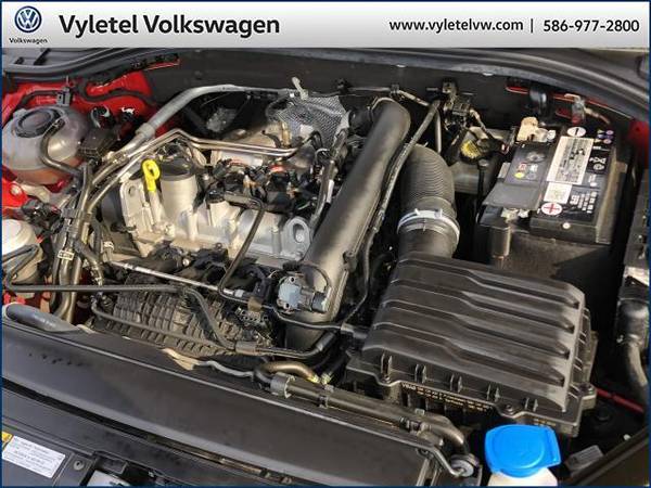 2019 Volkswagen Jetta sedan SE Auto w/ULEV - Volkswagen Tornado Red for sale in Sterling Heights, MI – photo 8