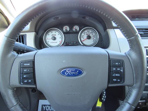 2009 FORD FOCUS*ONE OWNER**ONLY 66K*GR8 TIRES*BT*AUX*USB*COUPE*4CYL*... for sale in Highland, IL – photo 15
