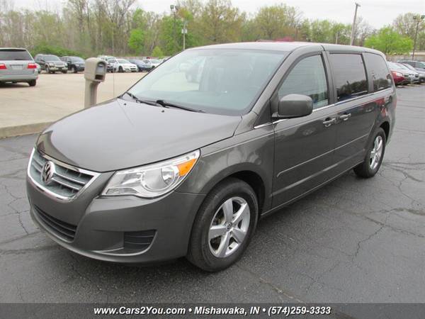 2010 VOLKSWAGEN ROUTAN SE LEATHER 2xTV/DVD HTD SEATS VW - cars & for sale in Mishawaka, IN – photo 3