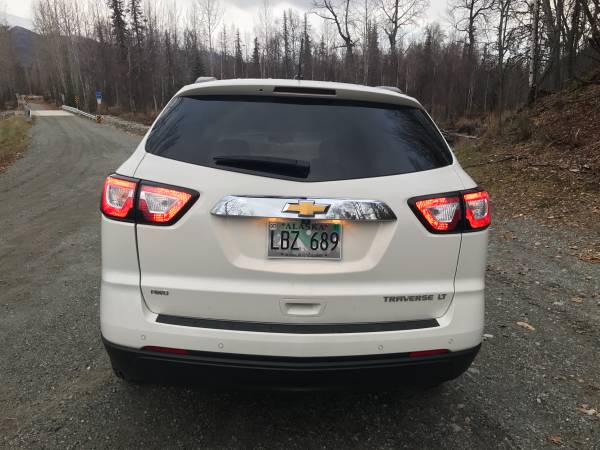 2015 CHEVROLET Traverse LT AWD) Family car 3 Row Seats/ Seat 8 people. for sale in Wasilla, AK – photo 4